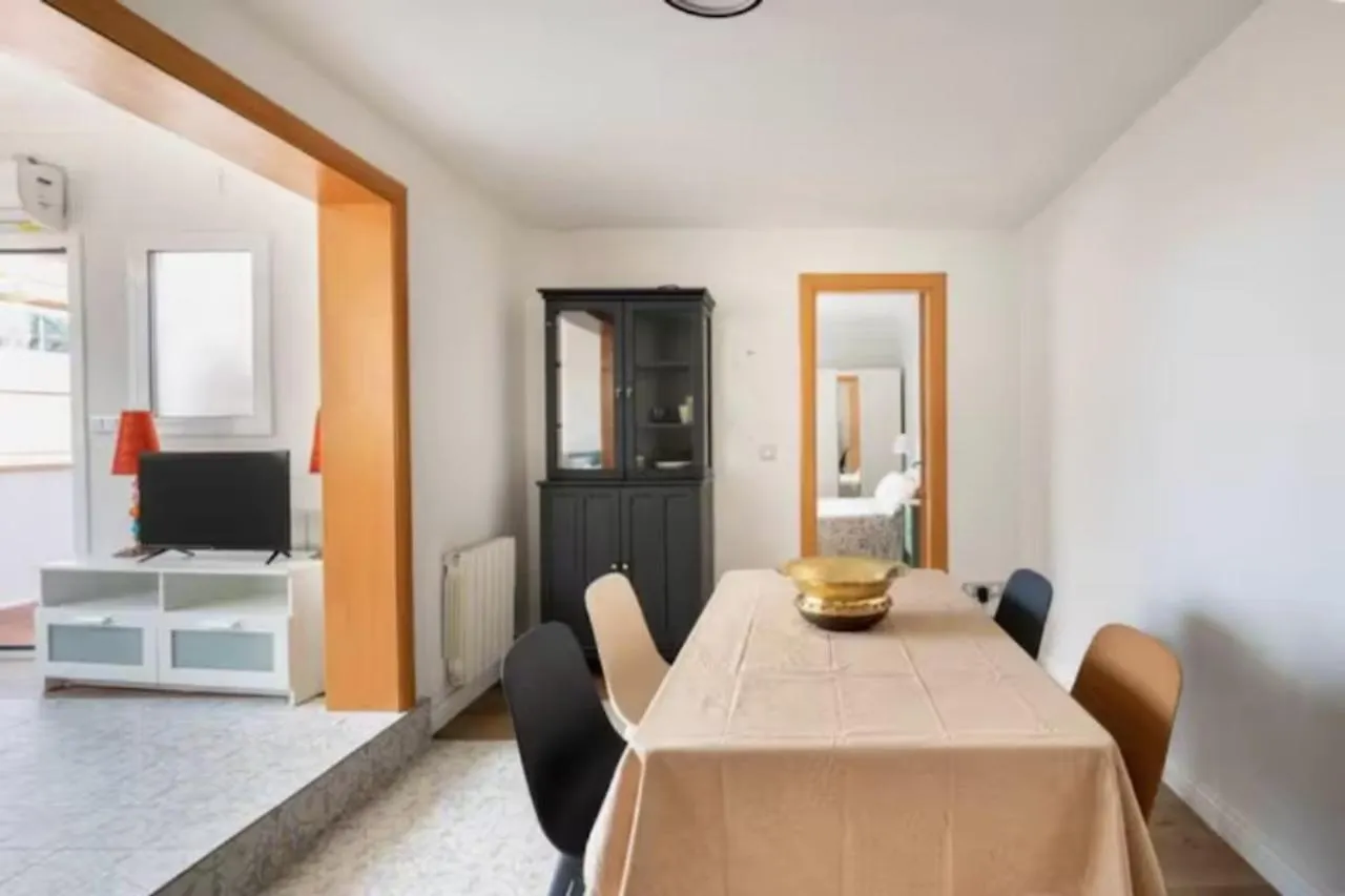 Terrace Apartment Sant Adrià de Besòs